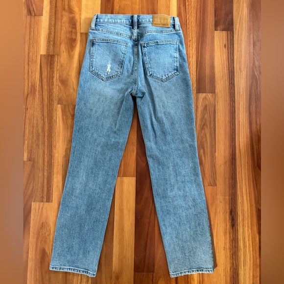 Aritzia Denim Forum The Arlo Hi-Rise Straight Jean - Picture 3 of 3